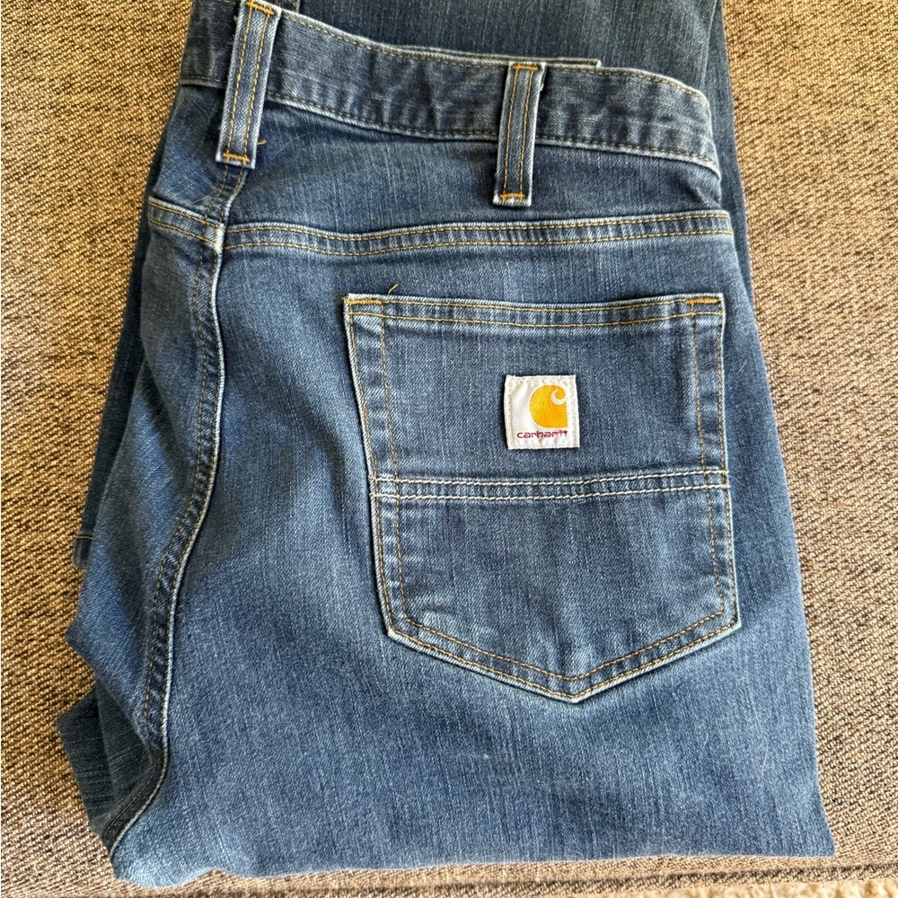 Carhartt Blue Denim Jeans Men’s 34x32 EUC